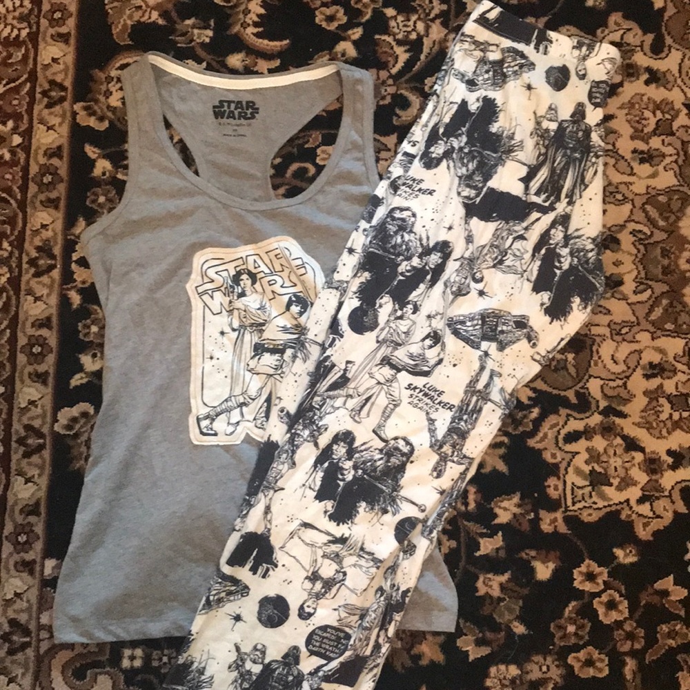 Cute 🌟 oldschool print Star Wars pajamas